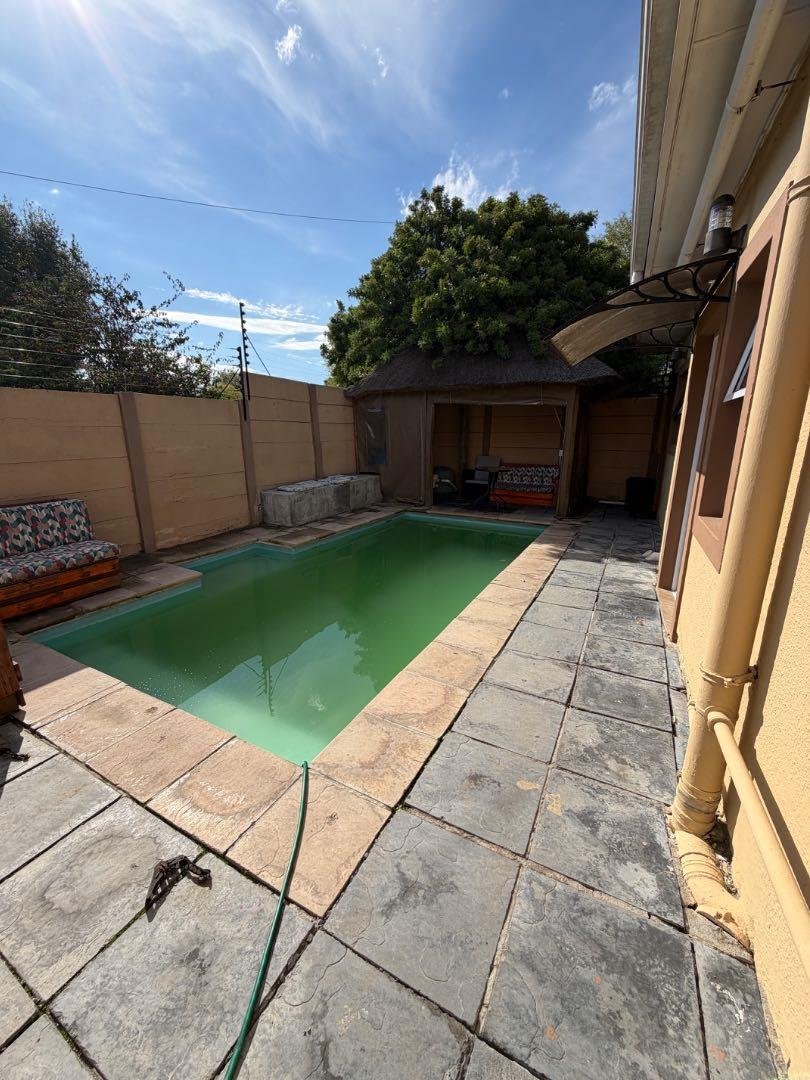 5 Bedroom Property for Sale in Elim Western Cape